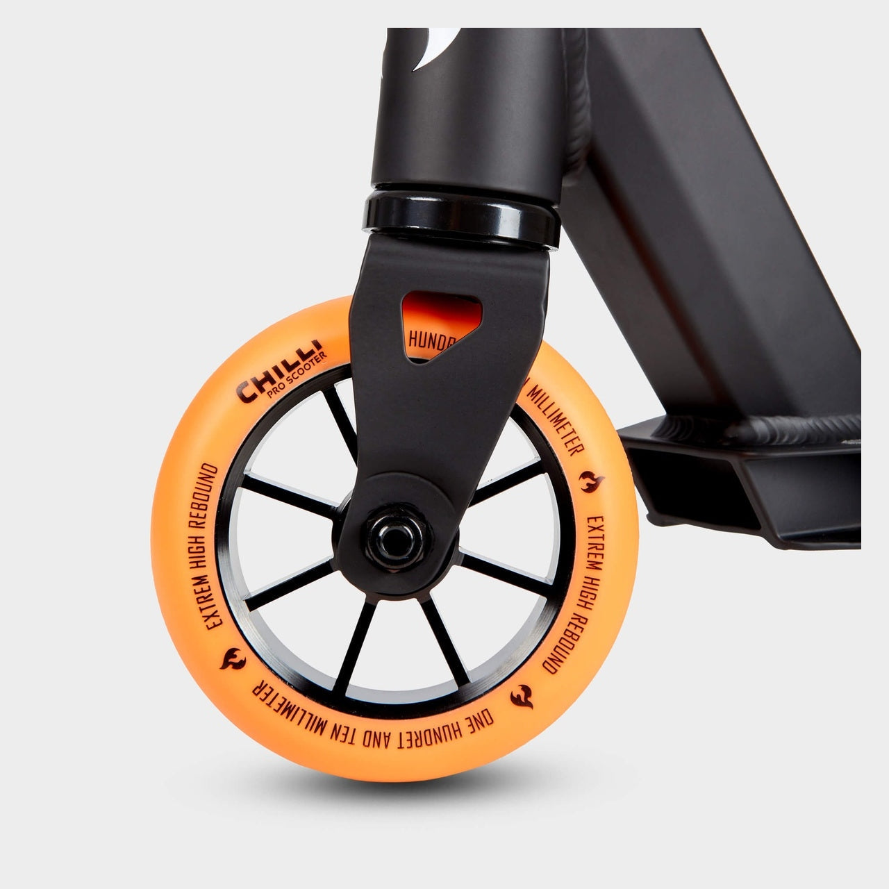 Chilli Pro Scooter Base Stunt Black Orange Wheel