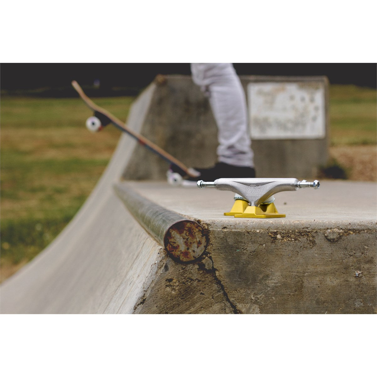 Enuff Skateboards | Enuff Decade Pro Satin Trucks