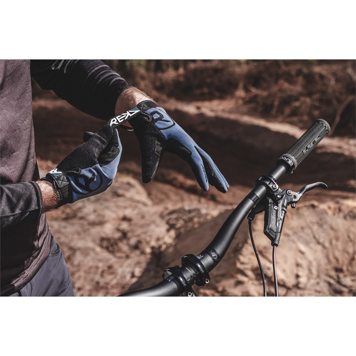 REKD Protection | REKD Status Gloves